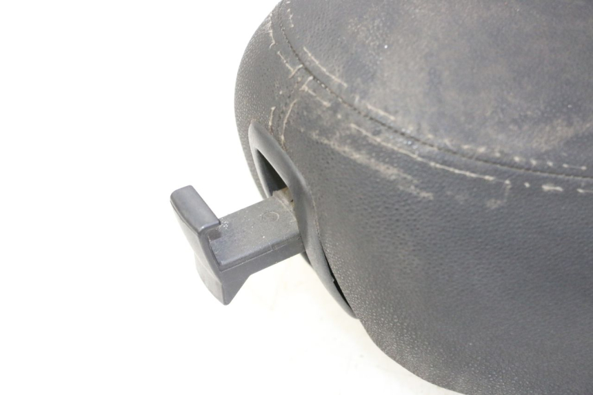 photo de SELLE PIAGGIO LXV 4T 50 (2009 - 2013) - État de surface