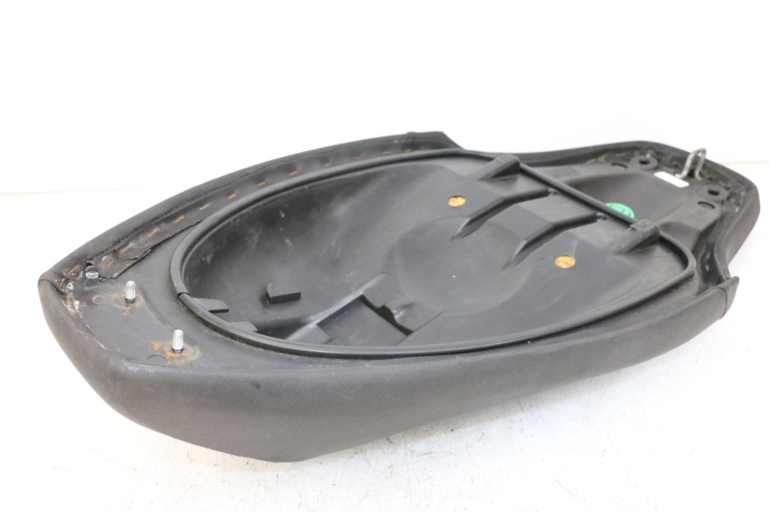 photo de SELLE MBK MACH G AC 50 (2002 - 2014) - Points de fixation