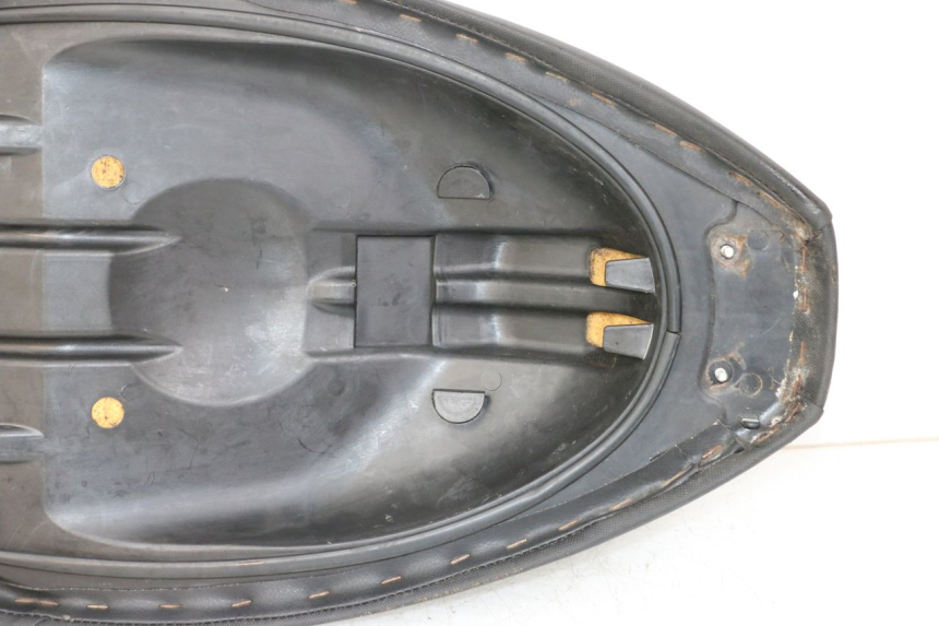 photo de SELLE MBK MACH G AC 50 (2002 - 2014) - Marquages et références