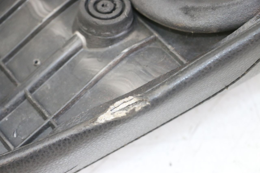 photo de SELLE MBK BOOSTER NEXT GENERATION 50 (1995 - 1998) - Gros plan technique