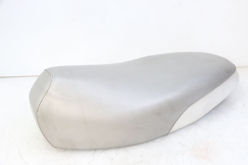 photo de SELLE MBK BOOSTER SPIRIT NAKED 50 (2004 - 2017) - Photo complémentaire