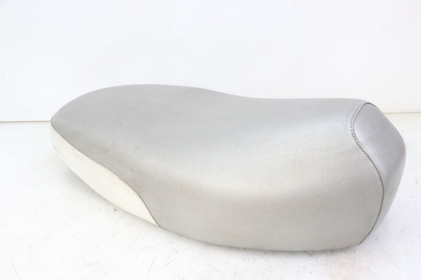 photo de SELLE MBK BOOSTER SPIRIT NAKED 50 (2004 - 2017) - Focus structure