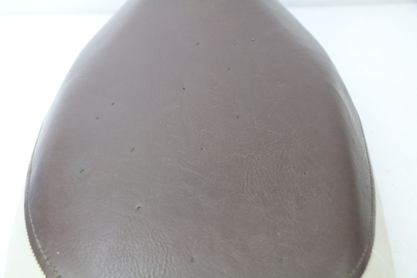 photo de SELLE SYM MIO 50 (2005 - 2010) - Marquages et références