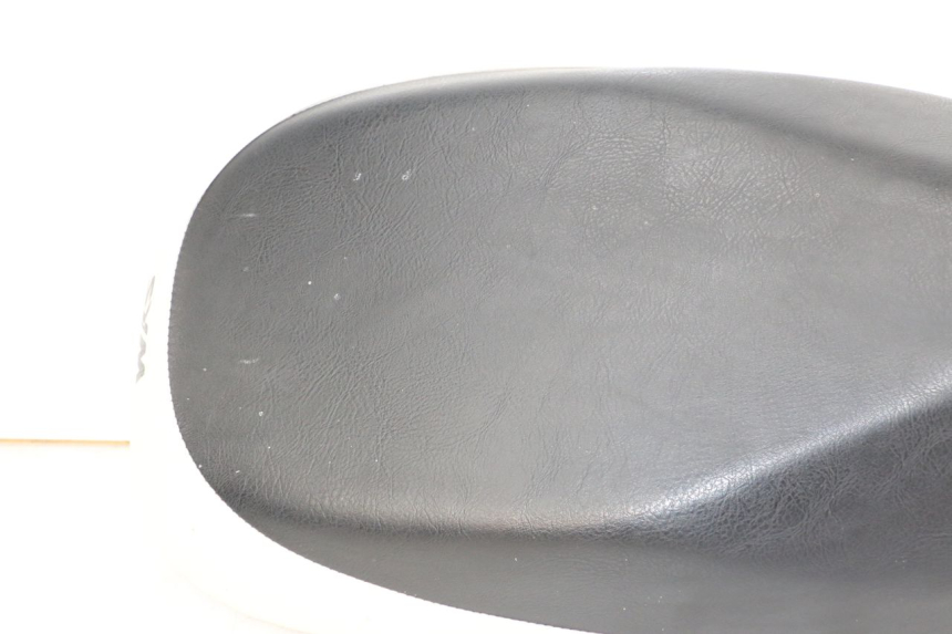 photo de SELLE SYM MIO 50 (2011 - 2017) - Détails caractéristiques