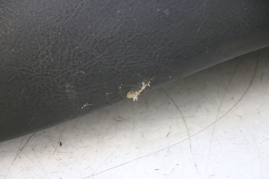 photo de SELLE SYM MIO 50 (2005 - 2010) - Vue rapprochée