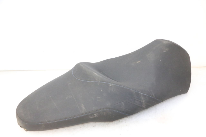 photo de SELLE PIAGGIO MP3 HPE 310 (2024 - 2025) - Vue rapprochée