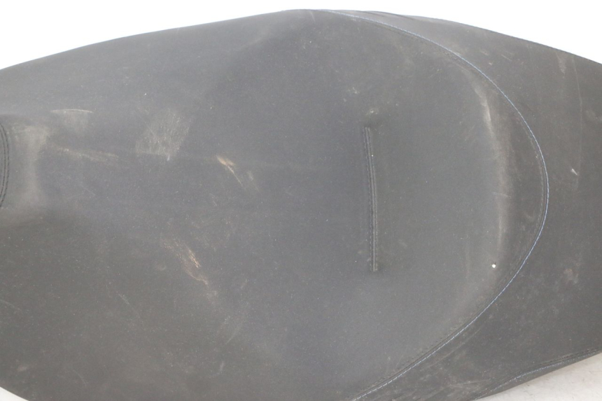 photo de SELLE PIAGGIO MP3 HPE 310 (2024 - 2025) - Détail de la pièce