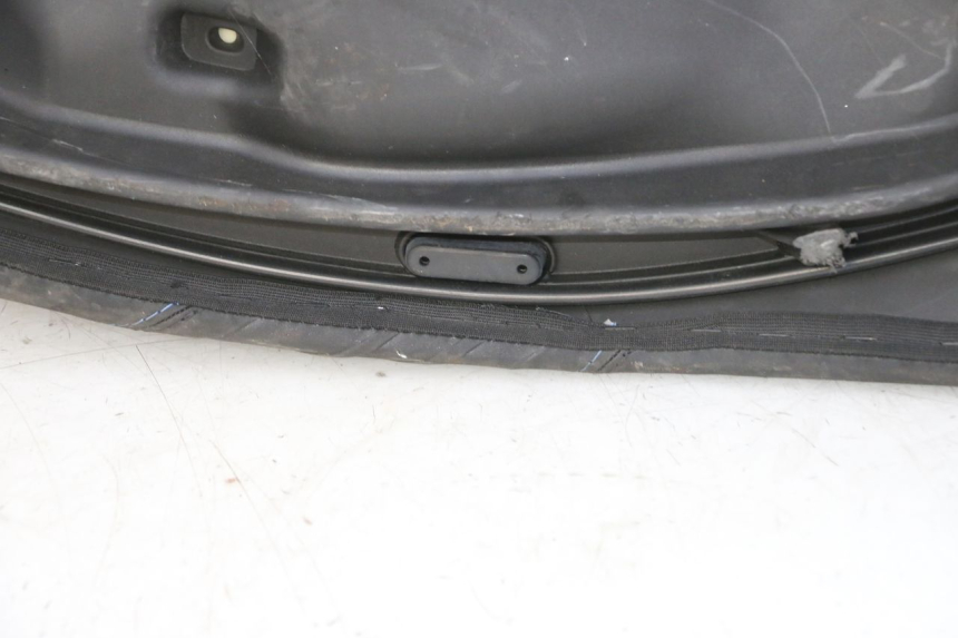 photo de SELLE PIAGGIO MP3 HPE 310 (2024 - 2025) - État de surface