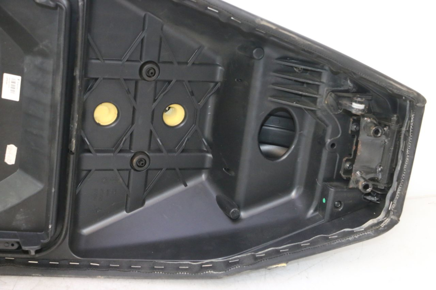 photo de SELLE PIAGGIO MP3 HPE 530 (2022 - 2026) - Inspection visuelle