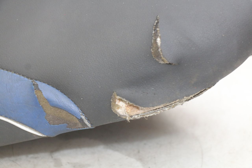 photo de SELLE PIAGGIO MP3 LT 400 (2007 - 2012) - Autre angle de vue