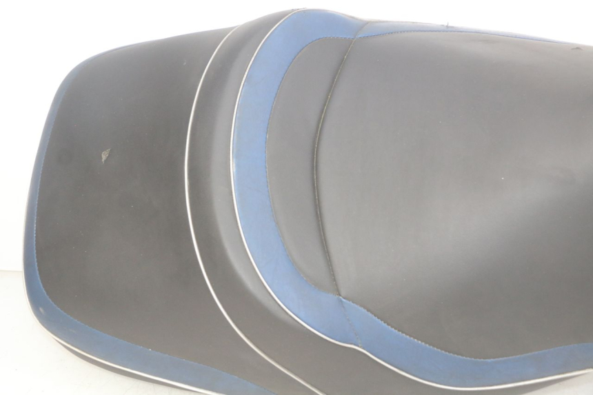 photo de SELLE PIAGGIO MP3 LT 400 (2007 - 2012) - Points de fixation