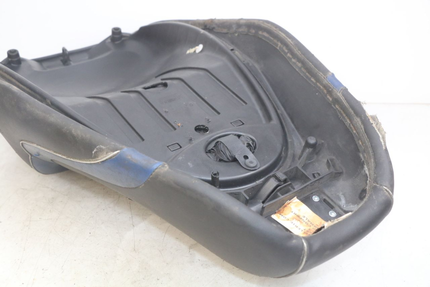 photo de SELLE PIAGGIO MP3 LT 400 (2007 - 2012) - Pièce contrôlée