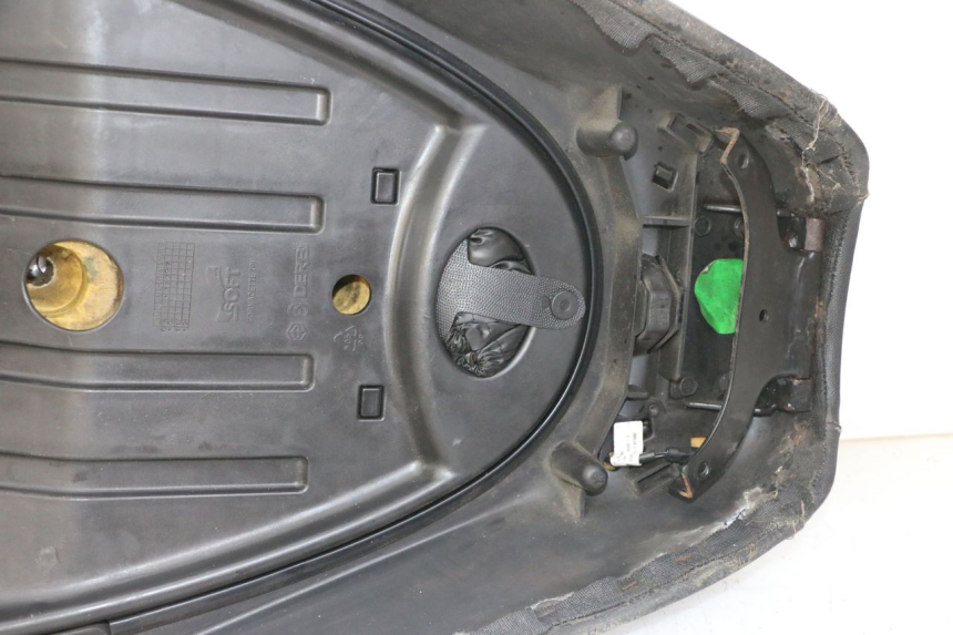 photo de SELLE PIAGGIO MP3 LT 400 (2007 - 2012) - Vue principale