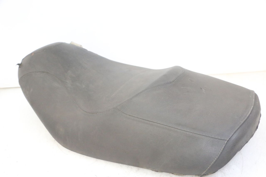 photo de SELLE PIAGGIO MP3 LT 400 (2007 - 2012) - Points de fixation