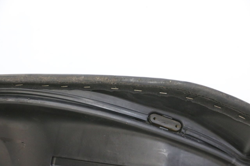photo de SELLE PIAGGIO MP3 LT 300 (2010 - 2016) - Zoom état d’usage
