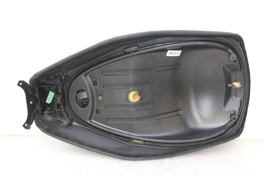 photo de SELLE PIAGGIO MP3 LT 300 (2010 - 2016) - Zoom qualité