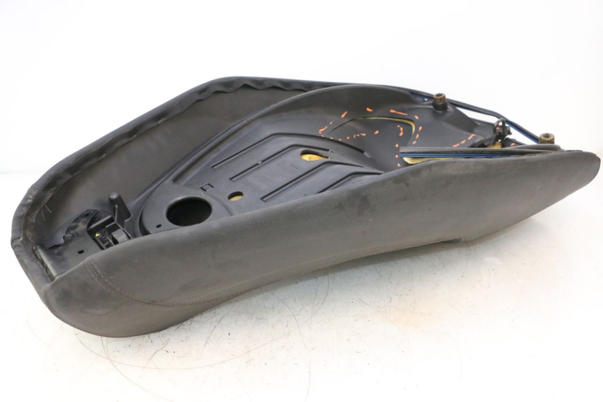 photo de SELLE PIAGGIO MP3 LT 400 (2007 - 2012) - Zoom composants
