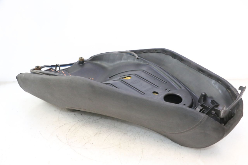 photo de SELLE PIAGGIO MP3 LT 400 (2007 - 2012) - Inspection visuelle
