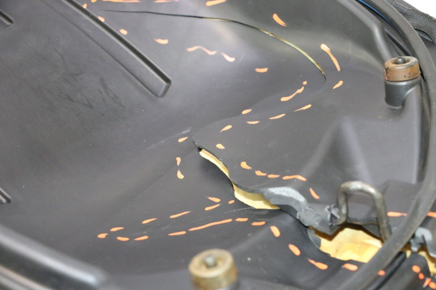 photo de SELLE PIAGGIO MP3 LT 400 (2007 - 2012) - Vue principale