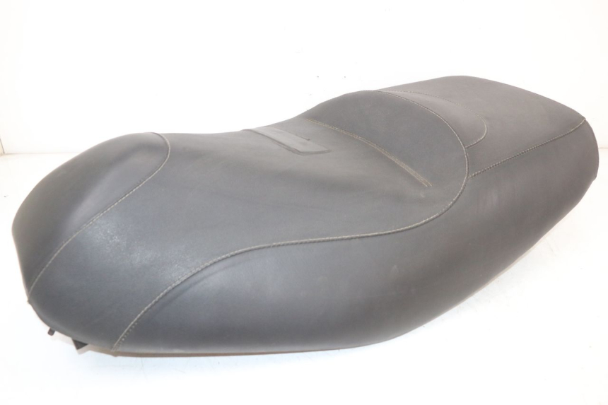 photo de SELLE PIAGGIO MP3 125 (2006 - 2014) - Gros plan technique