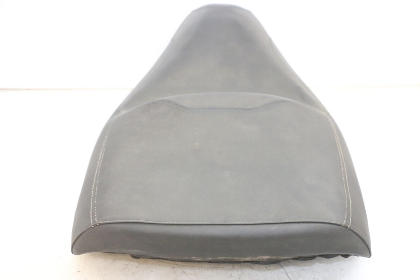 photo de SELLE PIAGGIO MP3 RL 250 (2006 - 2010) - Gros plan technique