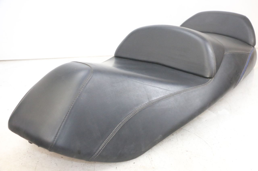 photo de SELLE PIAGGIO MP3 500 (2016 - 2018) - Détail de la pièce