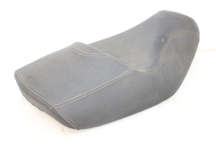 photo de SELLE PIAGGIO MP3 RL 250 (2006 - 2010) - Marquages et références