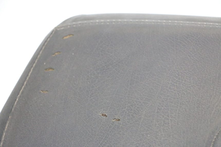 photo de SELLE PIAGGIO MP3 RL 250 (2006 - 2010) - Détail de la pièce