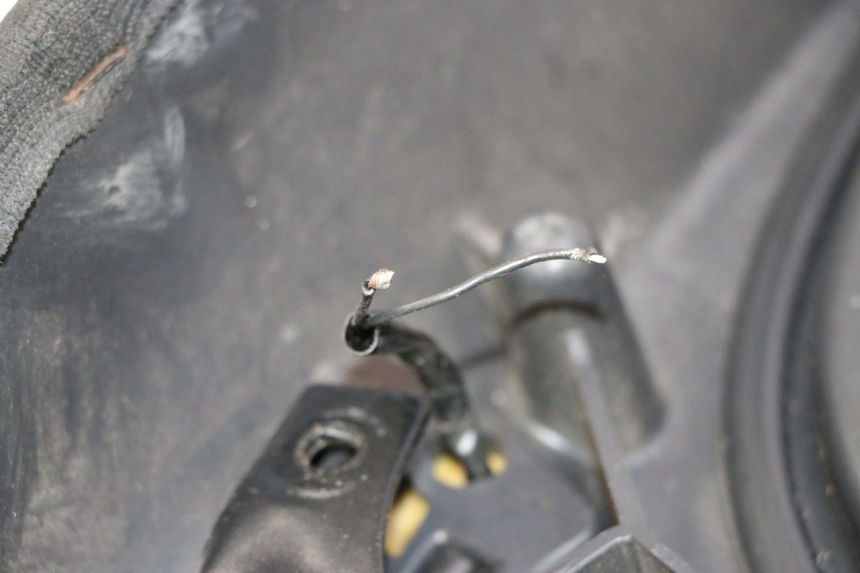 photo de SELLE PIAGGIO MP3 125 (2006 - 2014) - Gros plan technique