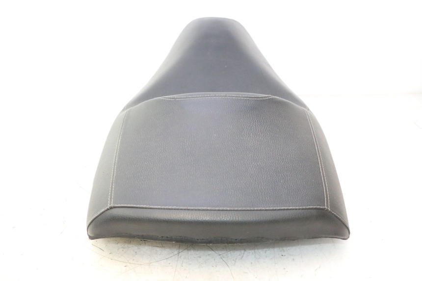 photo de SELLE PIAGGIO MP3 125 (2006 - 2014) - Marquages et références