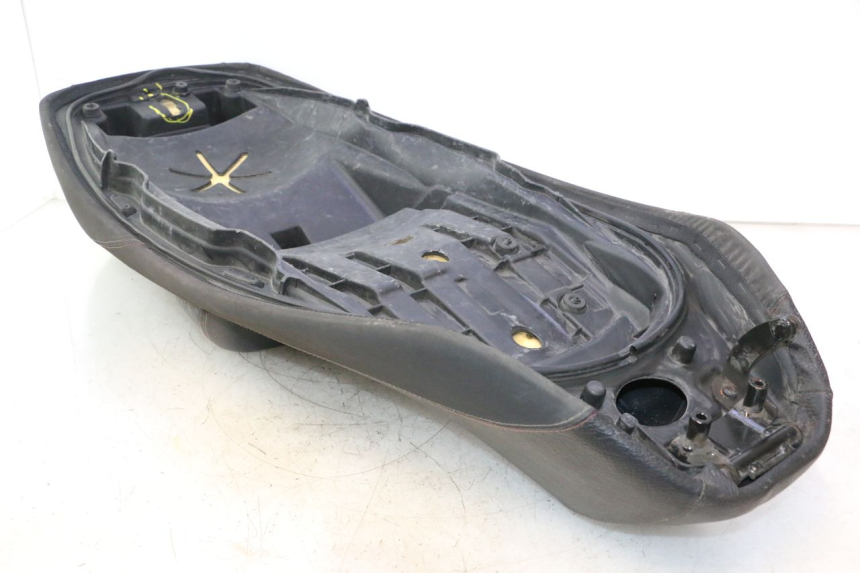 photo de SELLE PIAGGIO MP3 500 (2016 - 2018) - Inspection visuelle