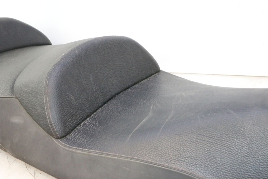 photo de SELLE PIAGGIO MP3 500 (2016 - 2018) - Détail de la pièce