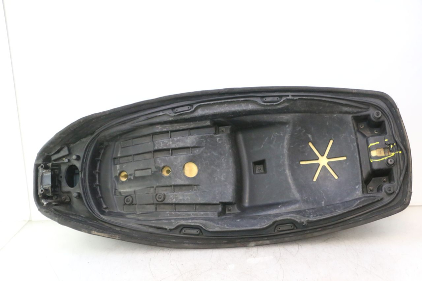 photo de SELLE PIAGGIO MP3 500 (2016 - 2018) - Gros plan technique