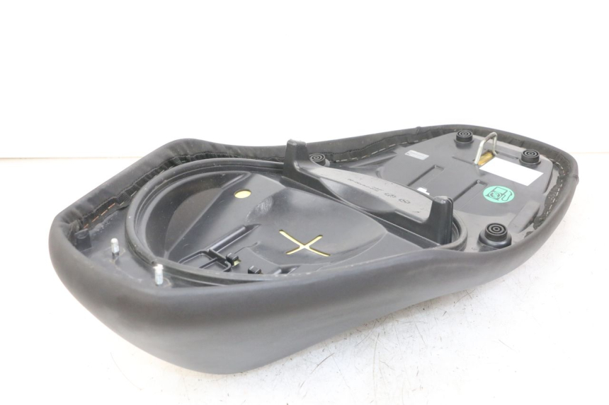 photo de SELLE YAMAHA NEO'S NEOS 2T EASY 50 (2013 - 2016) - État de surface