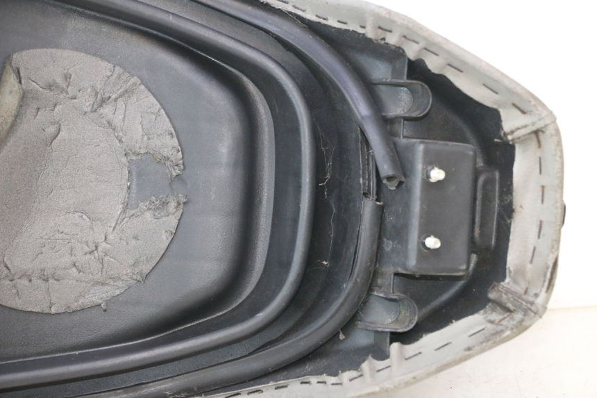 photo de SELLE KYMCO LIKE 4T 50 (2019 - 2025) - Focus structure