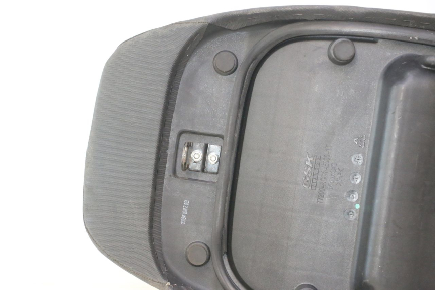 photo de SELLE KYMCO LIKE 4T 50 (2019 - 2025) - Zoom qualité