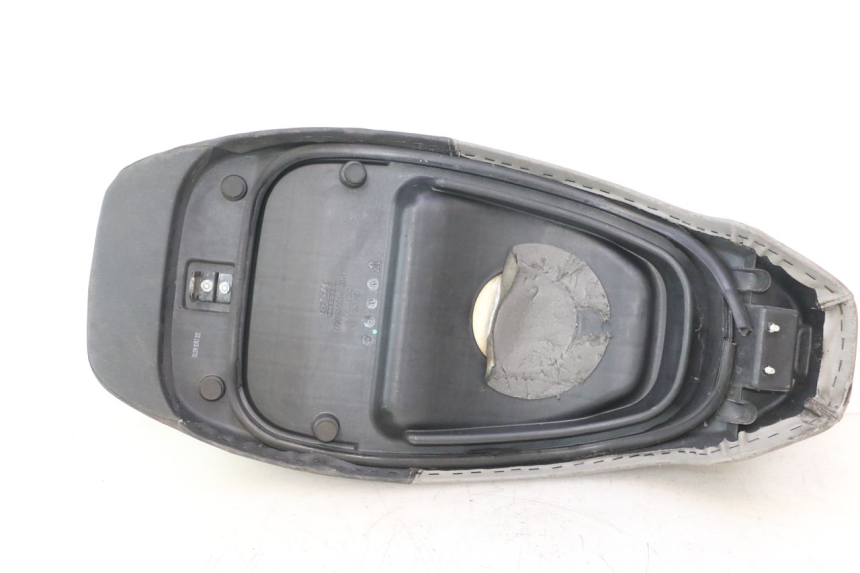 photo de SELLE KYMCO LIKE 4T 50 (2019 - 2025) - Aperçu profil
