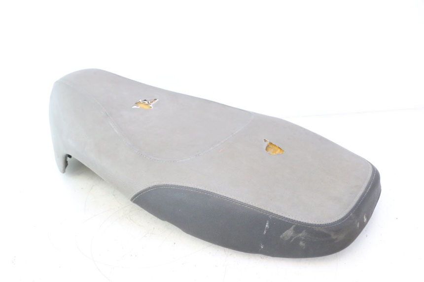 photo de SELLE KYMCO LIKE 4T 50 (2019 - 2025) - Points de fixation