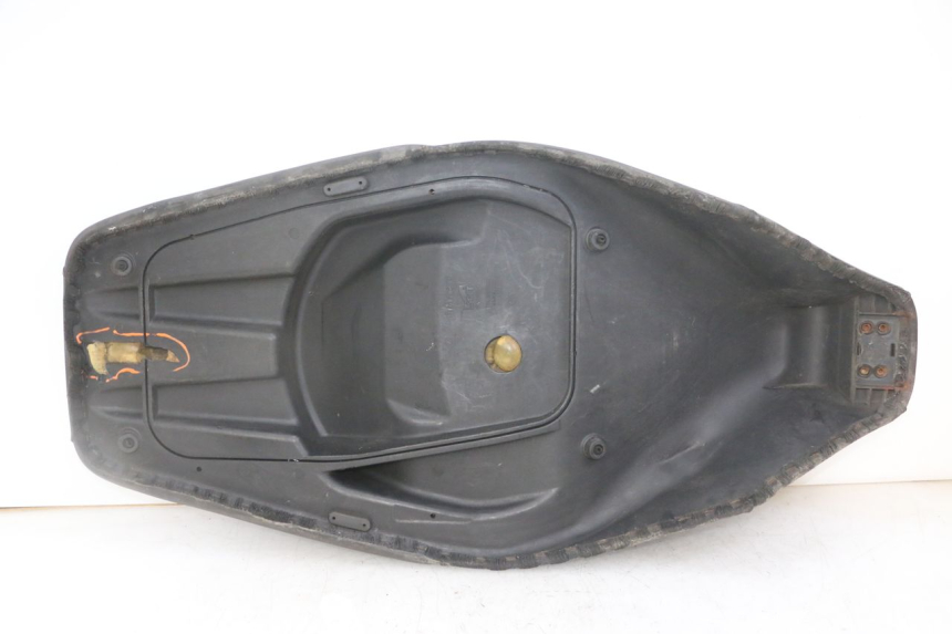 photo de SELLE GILERA NEXUS 125 (2009 - 2013) - Zoom composants