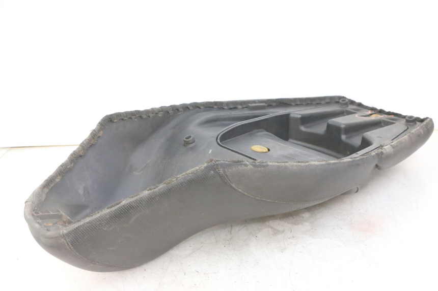 photo de SELLE GILERA NEXUS 125 (2009 - 2013) - Gros plan technique