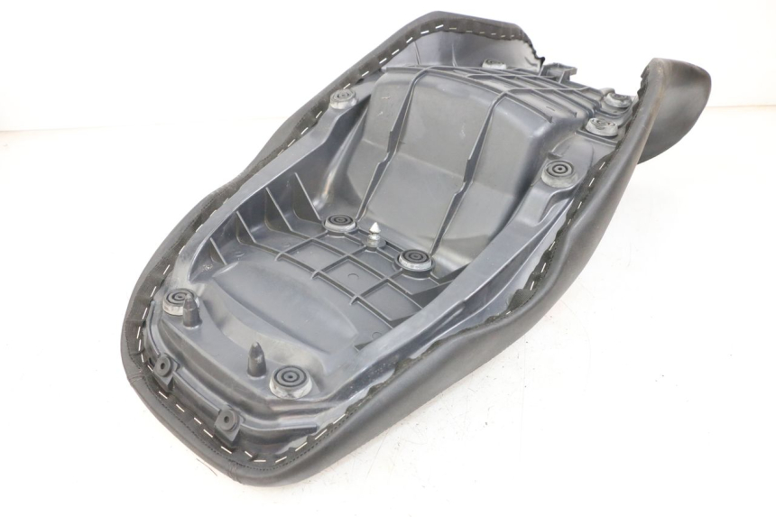 photo de SELLE MOTO GUZZI NORGE 8V GT 1200 (2011 - 2016) - Gros plan technique