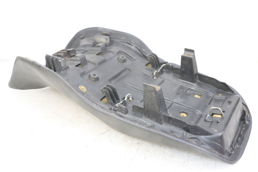 photo de SELLE HONDA NTV DEAUVILLE 650 (1998 - 2001) - Marquages et références