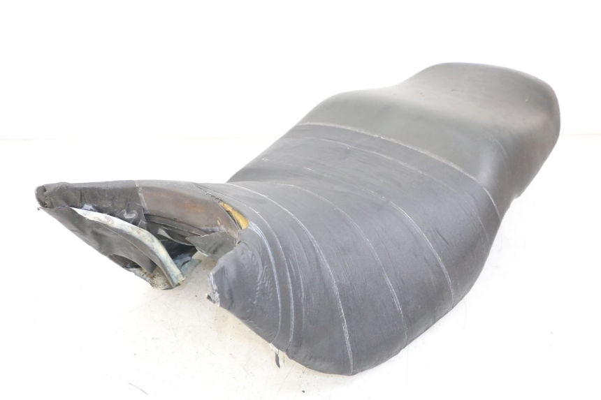 photo de SELLE HONDA NTV DEAUVILLE 650 (1998 - 2001) - Vue rapprochée