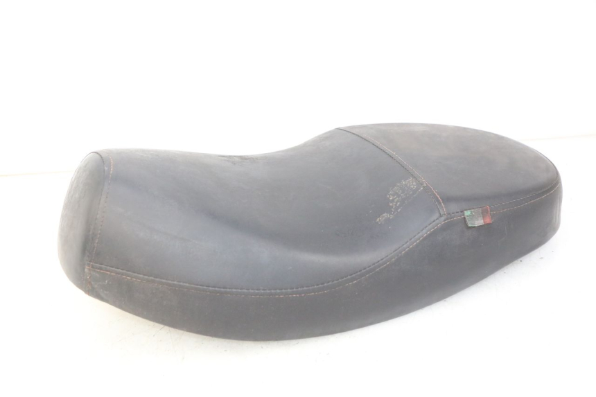 photo de SELLE JM MOTORS OLDIES 4T 50 (2010 - 2020) - Gros plan technique