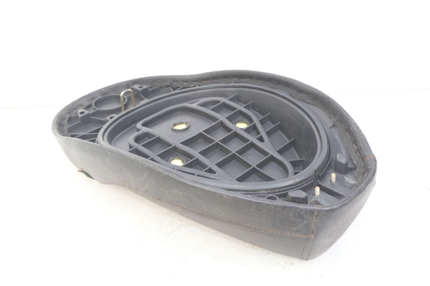 photo de SELLE JM MOTORS OLDIES 4T 50 (2010 - 2020) - Points de fixation