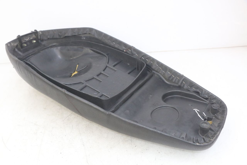 photo de SELLE SYM ORBIT 2 4T 50 (2018 - 2022) - Marquages et références