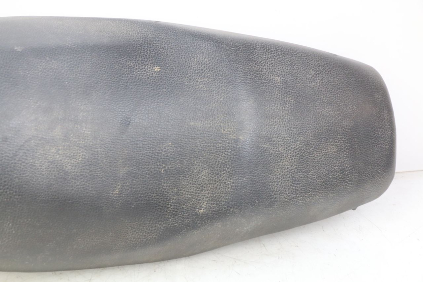 photo de SELLE SYM ORBIT 2 4T 50 (2008 - 2017) - Vue rapprochée