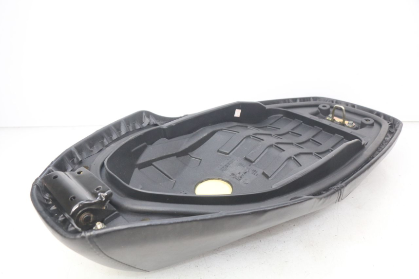 photo de SELLE SYM ORBIT III 3 4T 50 (2018 - 2021) - Points de fixation