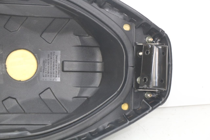 photo de SELLE SYM ORBIT III 3 4T 50 (2018 - 2021) - Marquages et références