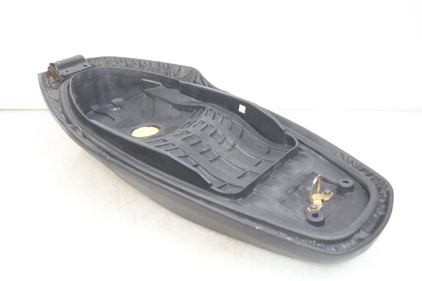 photo de SELLE SYM ORBIT III 3 4T 50 (2021 - 2025) - Marquages et références